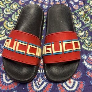 Boys Gucci Red and Black Logo Slides